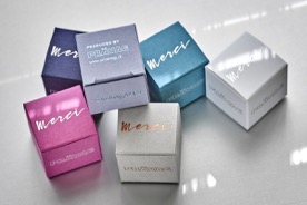 Give Away_verschiedene Farben_von oben 1